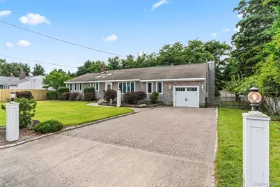 324 Durkee Lane, Patchogue, NY 11772 - Photo 39