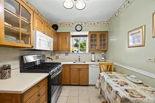 51-29 69th Pl, Woodside, NY 11377 - Photo 9