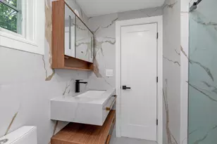 439 Bayview Ave, Cedarhurst, NY 11516 - Photo 21