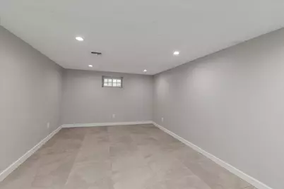 439 Bayview Avenue, Cedarhurst, NY 11516 - Photo 25