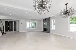 439 Bayview Ave, Cedarhurst, NY 11516 - Photo 3