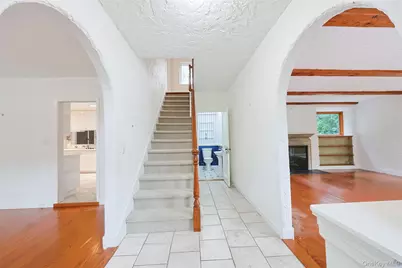 3 Buckingham Place, Great Neck, NY 11021 - Photo 5