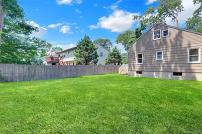 20 Whitman Avenue, Islip, NY 11751 - Photo 19