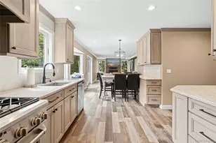 5 Windcrest Dr, Manorville, NY 11949 - Photo 7