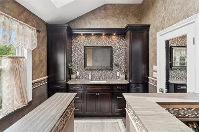 5 Windcrest Drive, Manorville, NY 11949 - Photo 19