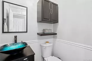 5 Windcrest Dr, Manorville, NY 11949 - Photo 11