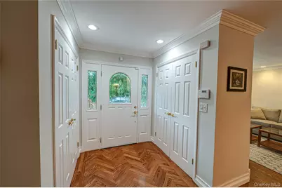 48 Archie Place, West Islip, NY 11795 - Photo 3