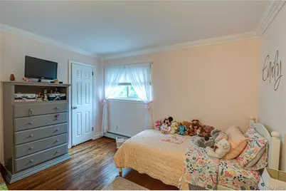 48 Archie Place, West Islip, NY 11795 - Photo 23