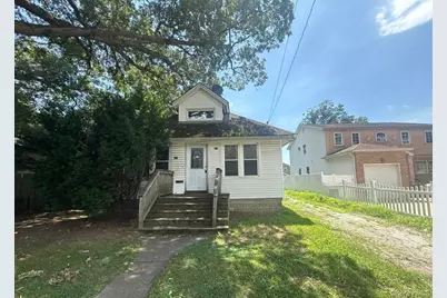 578 Seaman Avenue, Baldwin, NY 11510 - Photo 1