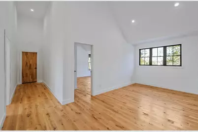 475 West Lane, Aquebogue, NY 11931 - Photo 27