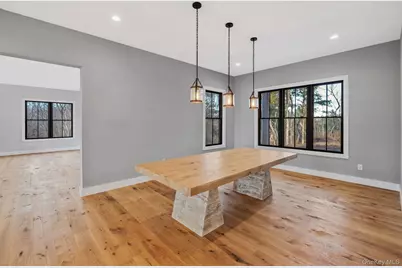 475 West Lane, Aquebogue, NY 11931 - Photo 9