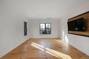 475 West Ln, Aquebogue, NY 11931 - Photo 21