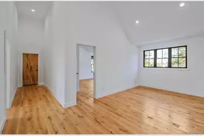 475 West Lane, Aquebogue, NY 11931 - Photo 27