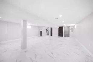 83-46 248th St, Bellerose, NY 11426 - Photo 17