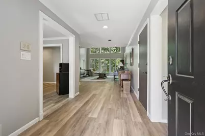 7 Elizabeth Court, Spring Valley, NY 10977 - Photo 3