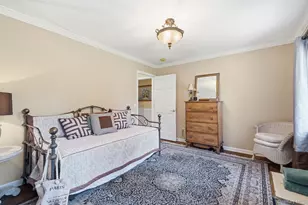 33 Hevelyne Rd, Elmsford, NY 10523 - Photo 23