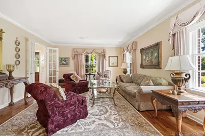 33 Hevelyne Road, Elmsford, NY 10523 - Photo 9