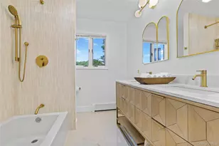 13 Bittersweet Ave S, Hampton Bays, NY 11946 - Photo 17