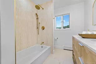 13 Bittersweet Ave S, Hampton Bays, NY 11946 - Photo 19