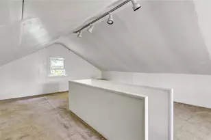 117 Glenwood Rd, Glenwood Landing, NY 11547 - Photo 17