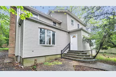 117 Glenwood Road, Glenwood Landing, NY 11547 - Photo 1