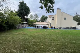 121 West Ave, Hicksville, NY 11801 - Photo 29