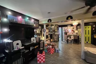 121 West Ave, Hicksville, NY 11801 - Photo 27