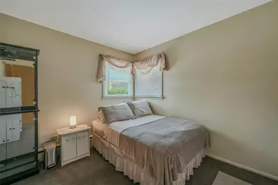 532 Alwick Avenue, West Islip, NY 11795 - Photo 5