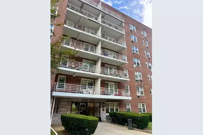 709 Warburton Avenue #7H, Yonkers, NY 10701 - Photo 1