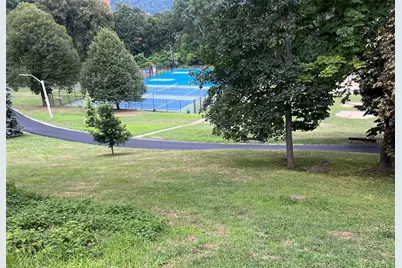 709 Warburton Avenue #7H, Yonkers, NY 10701 - Photo 43