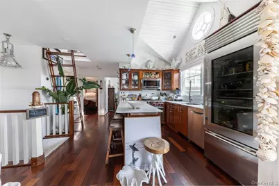 34 Trenton Avenue #Upper, Long Beach, NY 11561 - Photo 7