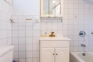 43 Jayson Ave, Great Neck, NY 11021 - Photo 19