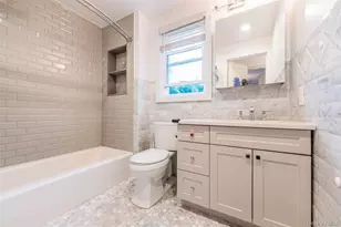 43 Jayson Ave, Great Neck, NY 11021 - Photo 23