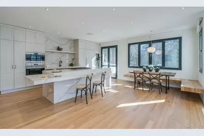 9 Winding Way, Locust Valley, NY 11560 - Photo 9