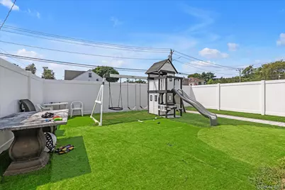 190 Commonwealth Street, Franklin Square, NY 11010 - Photo 13