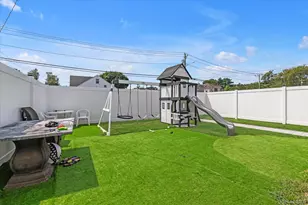 190 Commonwealth St, Franklin Square, NY 11010 - Photo 13