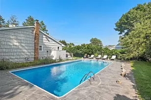 38 Liberty St, Westhampton Beach, NY 11978 - Photo 17