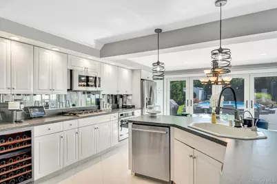 29 Selden Boulevard, Centereach, NY 11720 - Photo 11