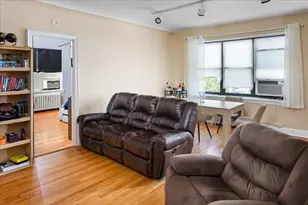 141 Wyckoff Pl, Woodmere, NY 11598 - Photo 7