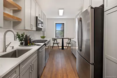 5 Franklin Avenue #4R, White Plains, NY 10601 - Photo 1