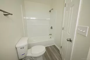 130 N Huron St, Ronkonkoma, NY 11779 - Photo 7