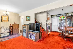 42 Summit St, Plainview, NY 11803 - Photo 7