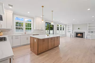 25 Westchester Avenue, Jericho, NY 11753 - Photo 15