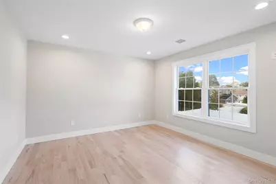 25 Westchester Avenue, Jericho, NY 11753 - Photo 37