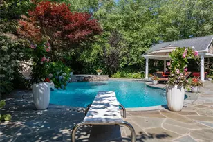 23 Legends Cir, Melville, NY 11747 - Photo 39