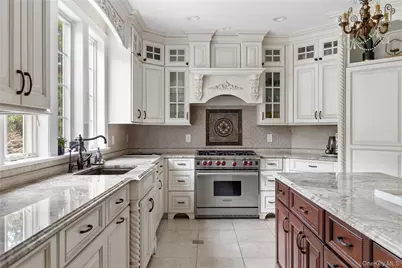 23 Legends Circle, Melville, NY 11747 - Photo 19