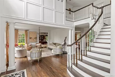 23 Legends Circle, Melville, NY 11747 - Photo 9