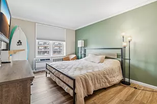 560 W Broadway, Long Beach, NY 11561 - Photo 11