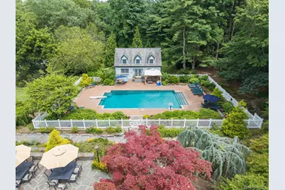 4 Clock Tower Lane, Old Westbury, NY 11568 - Photo 31