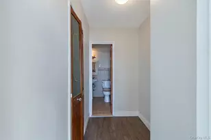 3121 Middletown Rd, Bronx, NY 10461 - Photo 11